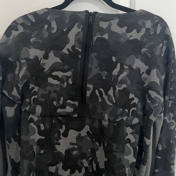 Nike Camouflage Sweatshirt - Picture 3 of 6
